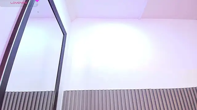 KENNIA SWEETIE online show from 04.25.26