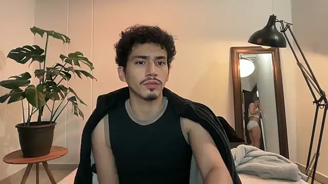 Snapshot of Noah_and_Steven chatting on 06.19.26 Noah and Steven online show from 06.19.26