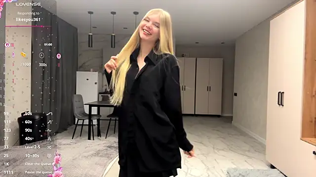 Snapshot of ZenZestX chatting on 07.17.26 ZenZestX online show from 07.17.26