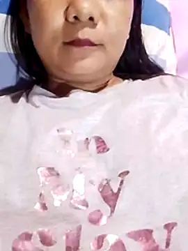 Snapshot of eljhenx chatting on 06.28.26 eljhenx online show from 06.28.26