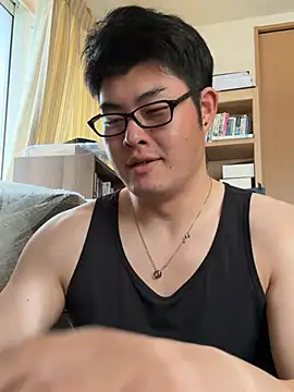Snapshot of shun_201 chatting on 04.22.26 shun 201 online show from 04.22.26