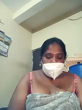 Snapshot of swetha10 chatting on 07.15.26 swetha10 online show from 07.15.26