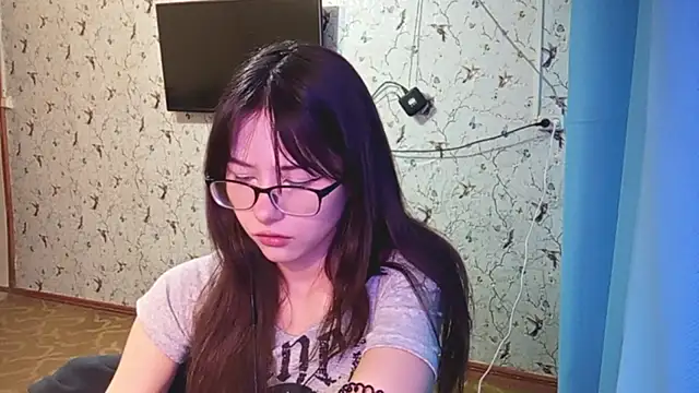 Snapshot of DelicaBrome chatting on 06.15.26 DelicaBrome online show from 06.15.26