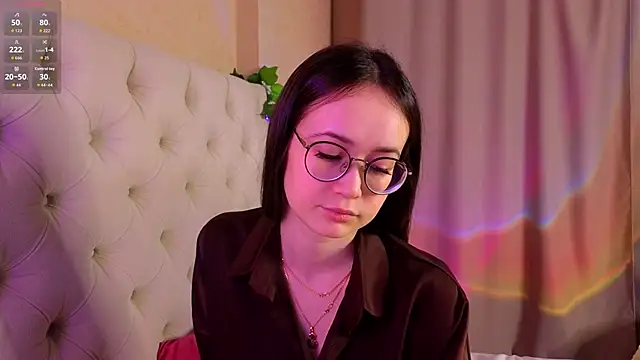 Snapshot of KaraParsons chatting on 06.04.26 KaraParsons online show from 06.04.26