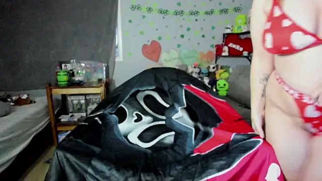 DelilahFields online show from 04.21.26