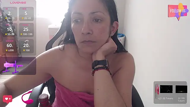 Snapshot of Melissaleehot chatting on 06.06.26 Melissaleehot online show from 06.06.26