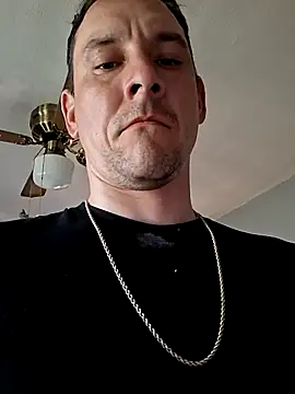 Snapshot of JGWntwrth86 chatting on 04.21.26 JGWntwrth86 online show from 04.21.26