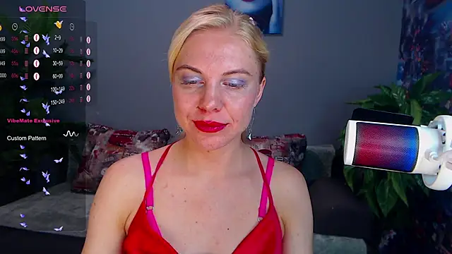 Snapshot of FromRussia chatting on 06.25.26 FromRussia online show from 06.25.26