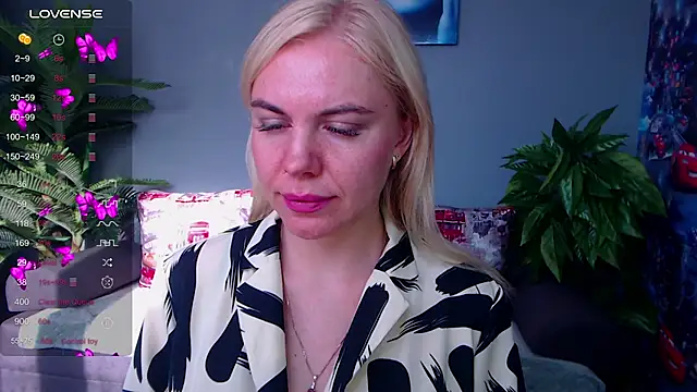 Snapshot of FromRussia chatting on 07.20.26 FromRussia online show from 07.20.26