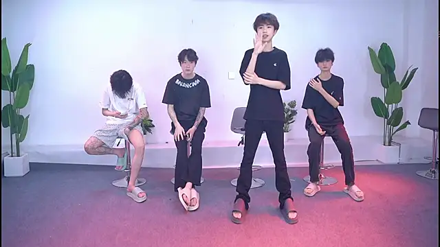 Woshididimen- online show from 06.07.26