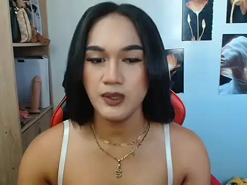 YourHot Nica online show from 05.06.26