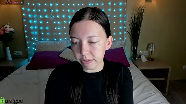 Snapshot of Sandra_Ross chatting on 07.26.26 Sandra Ross online show from 07.26.26