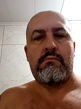 Snapshot of ar174 chatting on 04.22.26 ar174 online show from 04.22.26