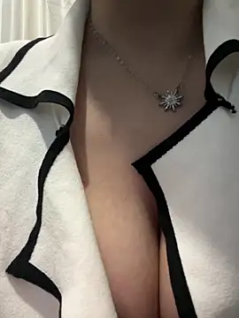 Laavinia online show from 04.23.26