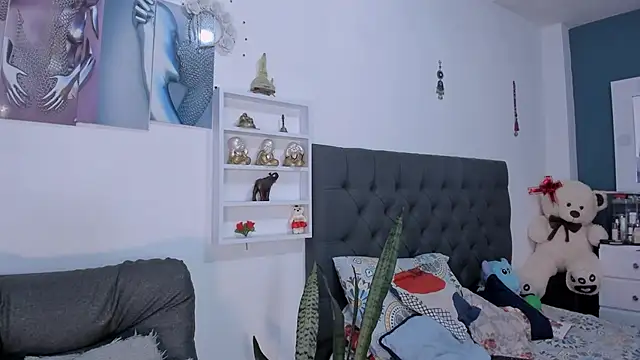 Temis Selene online show from 05.19.26