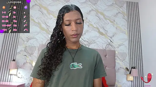 Mia Hiills online show from 05.29.26