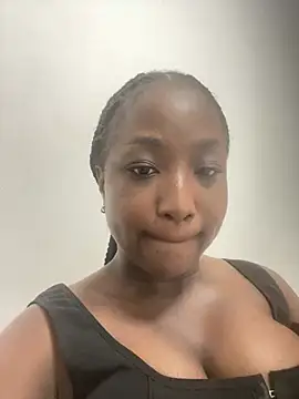 Snapshot of PaulineKosh chatting on 07.24.26 PaulineKosh online show from 07.24.26