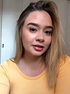 Snapshot of Sofia_pamela_ chatting on 04.25.26 Sofia pamela online show from 04.25.26