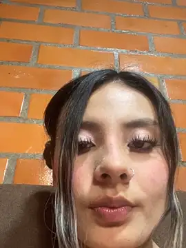 Pamela-rios- online show from 05.14.26
