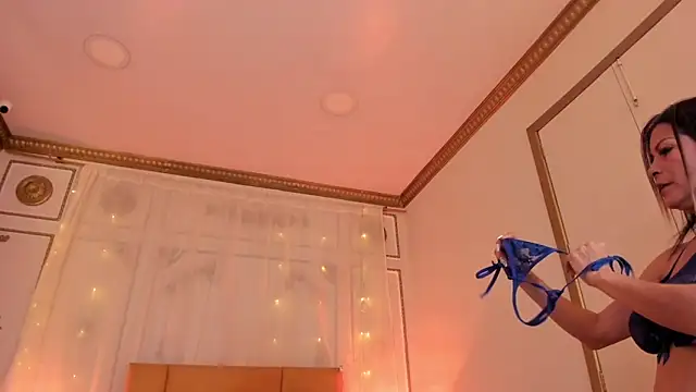 cris milk online show from 06.03.26