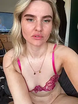 kinkykitty21 online show from 04.23.26