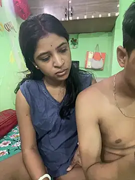 hot-couple-0 online show from 07.17.26