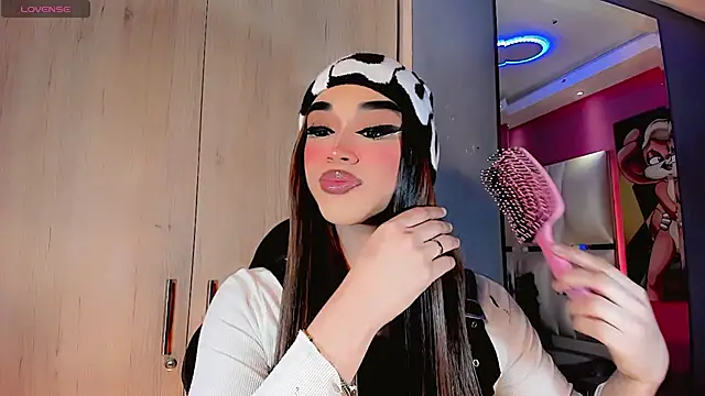 Snapshot of Camila_Vasquezz1 chatting on 07.04.26 Camila Vasquezz1 online show from 07.04.26
