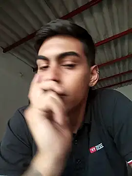 hot latinox online show from 04.21.26