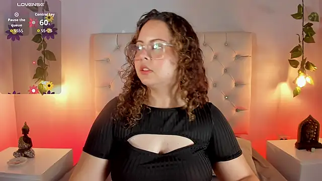Samantha Greey  online show from 05.04.26