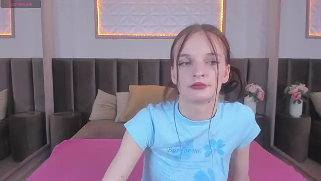AliciaCore online show from 06.12.26
