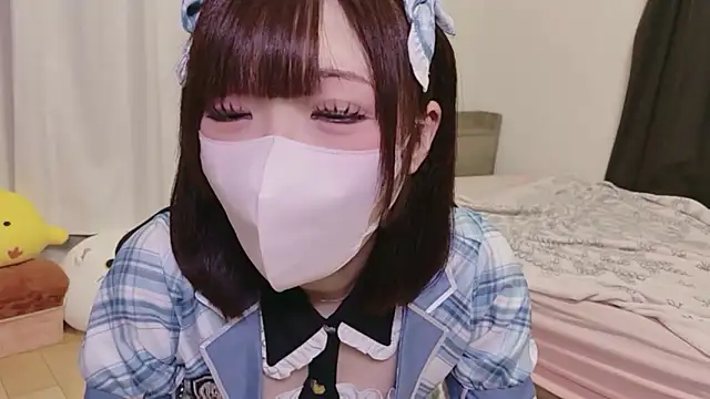 Snapshot of hiyo0001 chatting on 05.30.26 hiyo0001 online show from 05.30.26