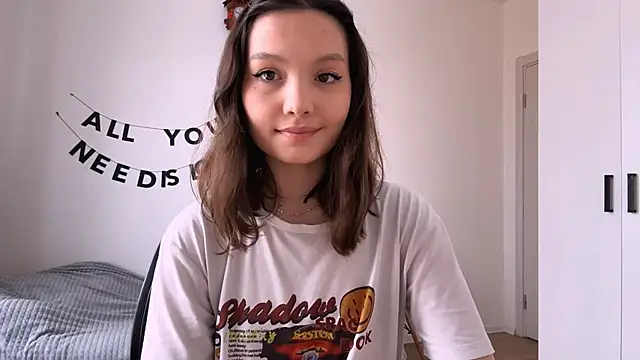 RochelTrewhitt online show from 04.27.26