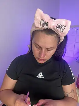 Ivonny Goldie online show from 06.20.26