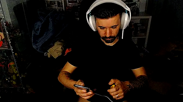 chiquitoconsecreto online show from 04.23.26