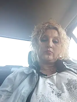 Divineblond online show from 03.09.25