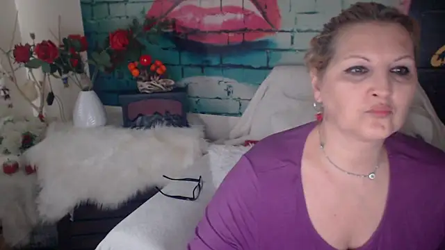 Divineblond online show from 03.11.25