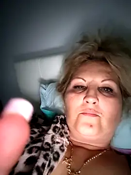 Divineblond online show from 09.30.25