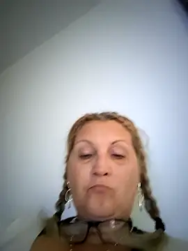 Divineblond online show from 10.09.25