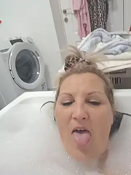 Divineblond online show from 03.14.26