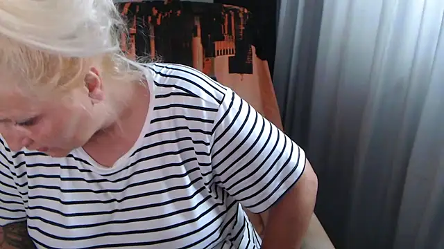 Divineblond online show from 06.22.26