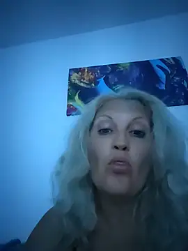 Divineblond online show from 07.05.26