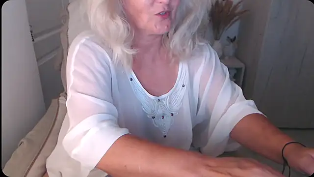 Divineblond online show from 07.24.26