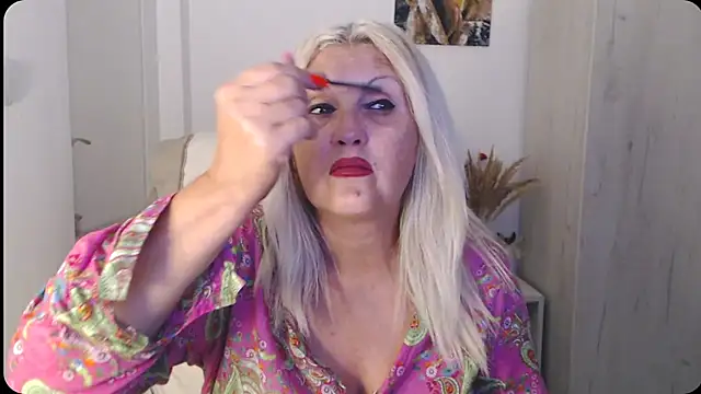 Divineblond online show from 07.25.26