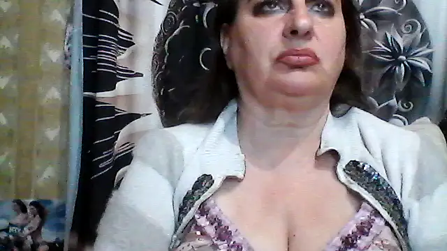 LoaqLovew online show from 05.16.26