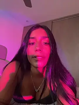 Snapshot of SaryJonex chatting on 05.11.26 SaryJonex online show from 05.11.26