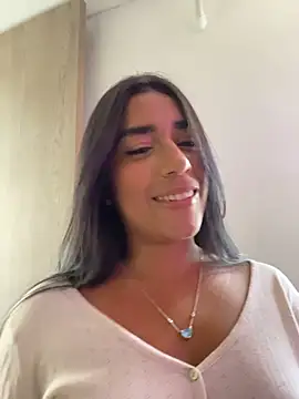 Snapshot of SaryJonex chatting on 05.19.26 SaryJonex online show from 05.19.26