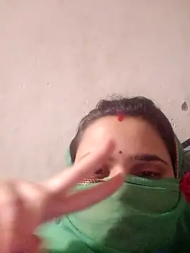 Snapshot of khushibaby85 chatting on 05.03.26 khushibaby85 online show from 05.03.26