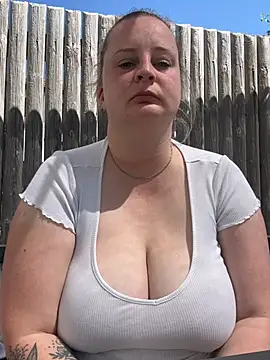 alluring eina online show from 05.01.26