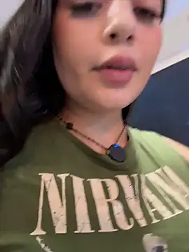 Snapshot of -Lorelain- chatting on 06.20.26 -Lorelain- online show from 06.20.26