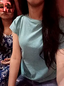 Coolbutterfly online show from 04.24.26